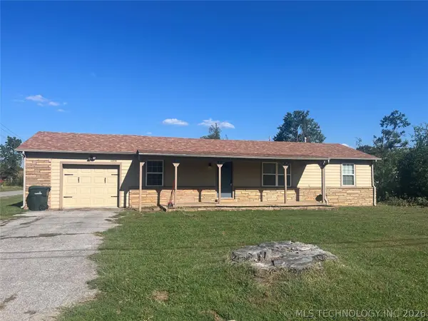 1104 S Reavis RD