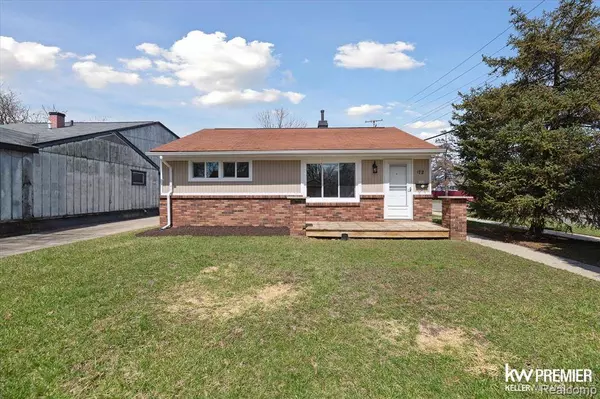 172 W Ann Arbor Avenue, Pontiac, MI 48340