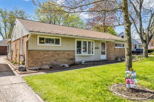 2959 Voorheis Road, Waterford Twp, MI 48328