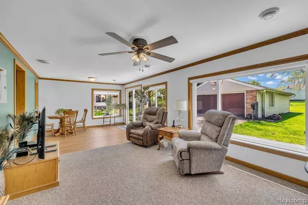 2959 Voorheis Road, Waterford Twp, MI 48328