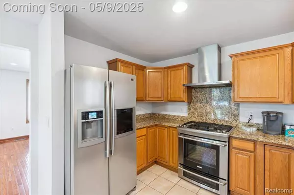 1975 Oldtown Avenue, West Bloomfield Twp, MI 48324