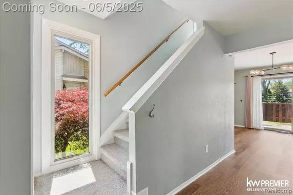 77 Willow Way 13, Waterford Twp, MI 48328