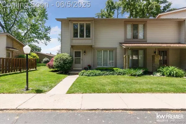 77 Willow Way 13, Waterford Twp, MI 48328