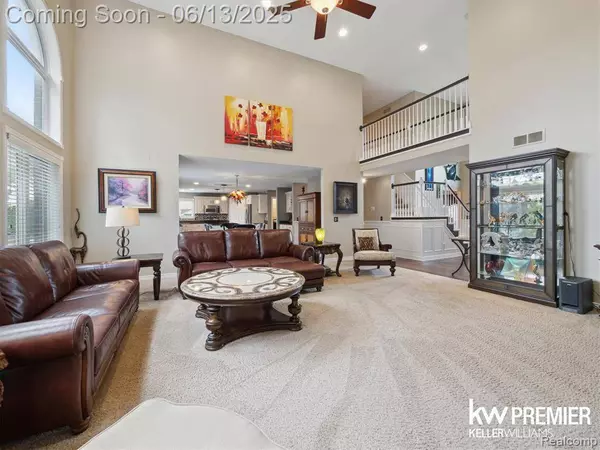 18961 Pine Lane, Macomb Twp, MI 48042