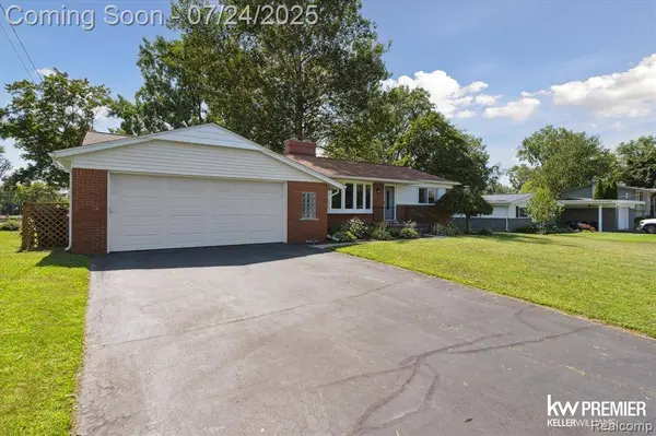 475 Berry Patch Lane, White Lake Twp, MI 48386