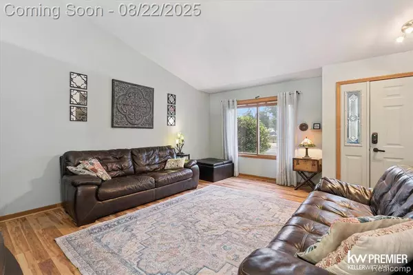 6421 Prairie Lawn Drive, Waterford Twp, MI 48329