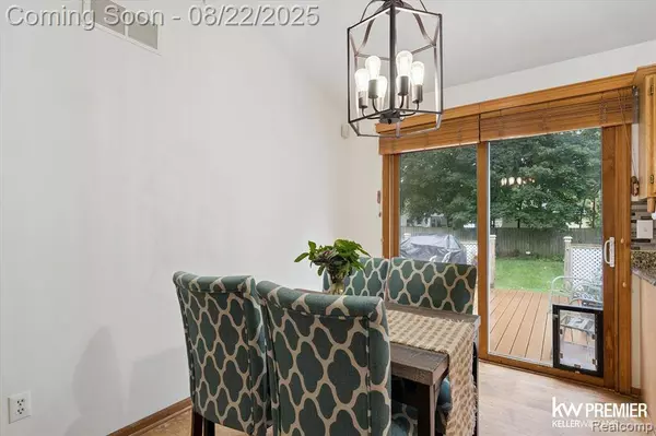 6421 Prairie Lawn Drive, Waterford Twp, MI 48329