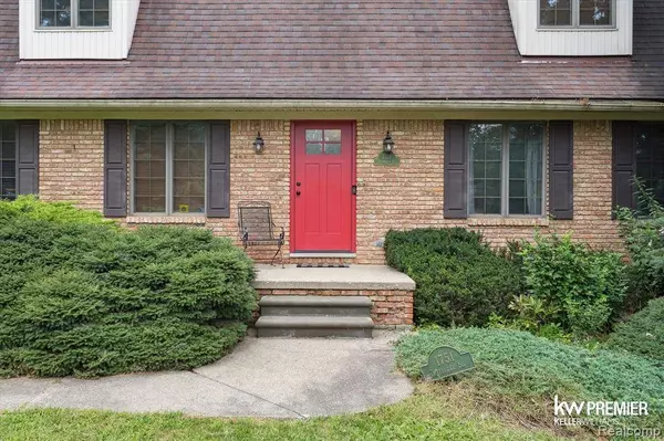 1751 Trafalgar Square, Rochester Hills, MI 48309