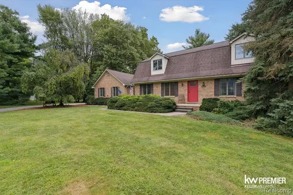 1751 Trafalgar Square, Rochester Hills, MI 48309