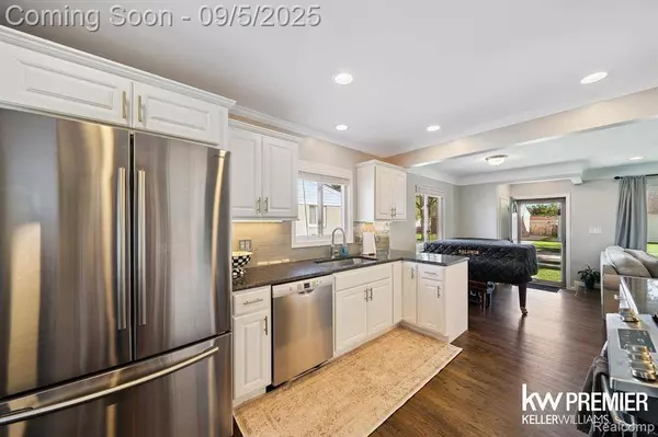 22836 Socia Street, St. Clair Shores, MI 48082