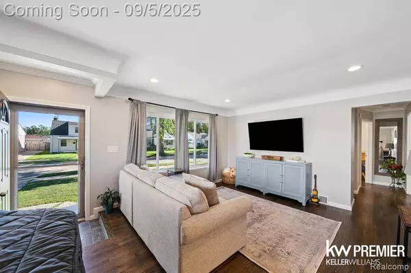 22836 Socia Street, St. Clair Shores, MI 48082