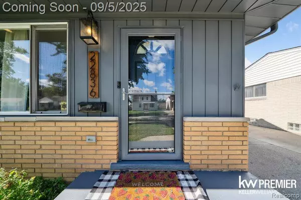 22836 Socia Street, St. Clair Shores, MI 48082