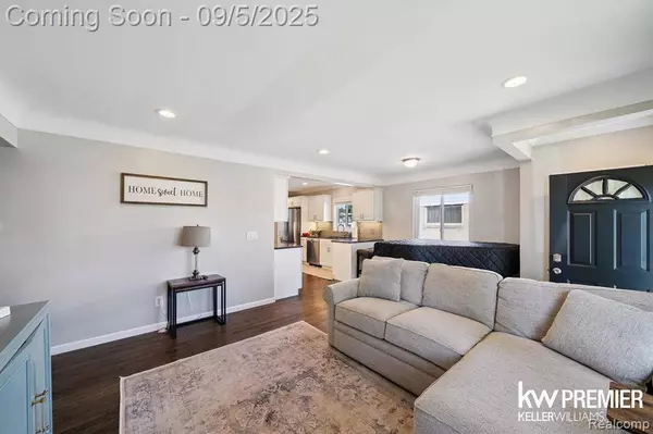 22836 Socia Street, St. Clair Shores, MI 48082