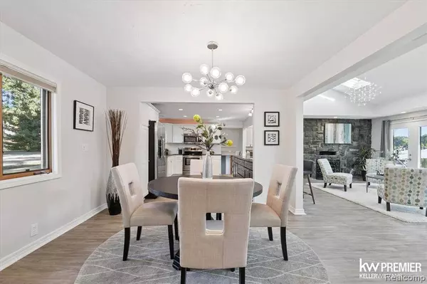 6015 Rowley Boulevard, Waterford Twp, MI 48329