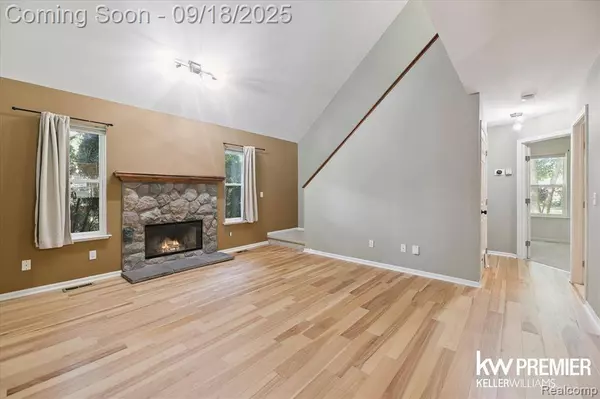 9301 Cardwell Street, Livonia, MI 48150