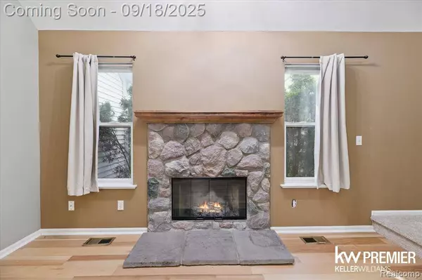 9301 Cardwell Street, Livonia, MI 48150