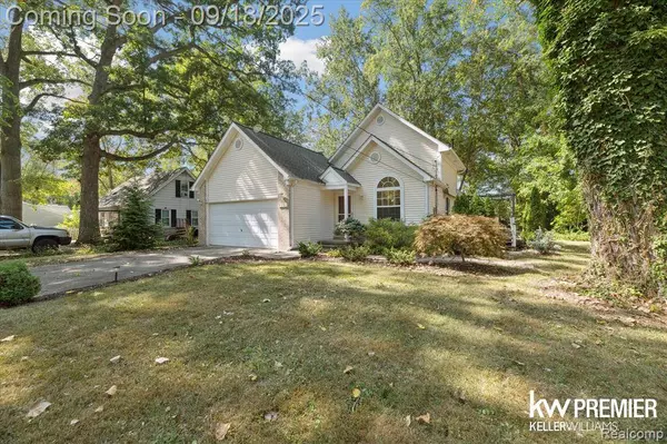 9301 Cardwell Street, Livonia, MI 48150