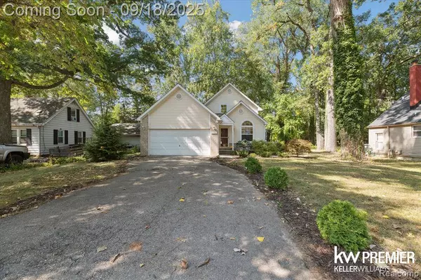 9301 Cardwell Street, Livonia, MI 48150