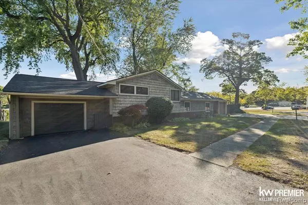 6015 Rowley Boulevard, Waterford Twp, MI 48329