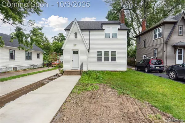 2363 Hester Court Unit A, Keego Harbor, MI 48320