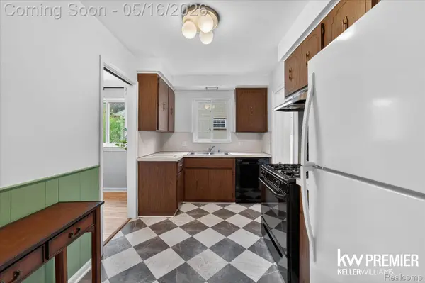 23260 Oneida ST, Oak Park, MI 48237