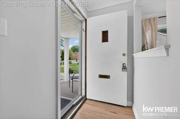 23260 Oneida ST, Oak Park, MI 48237