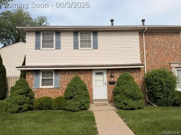 955 Kirts BLVD, Troy, MI 48084