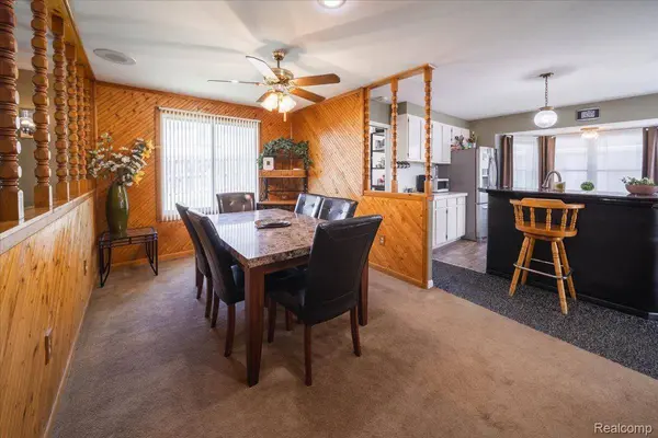 795 Hogarth AVE, Waterford Charter Township, MI 48328