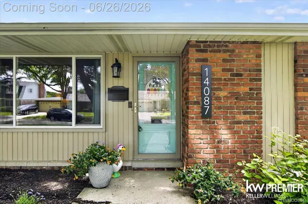 14087 Golfview ST, Livonia, MI 48154