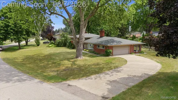 3127 Francesca DR, Waterford Charter Township, MI 48329