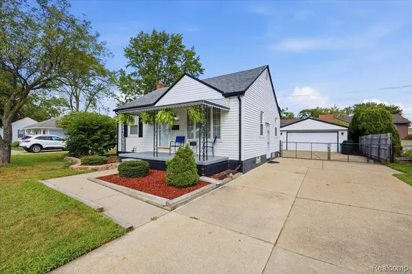 5844 Arcola ST, Garden City, MI 48135