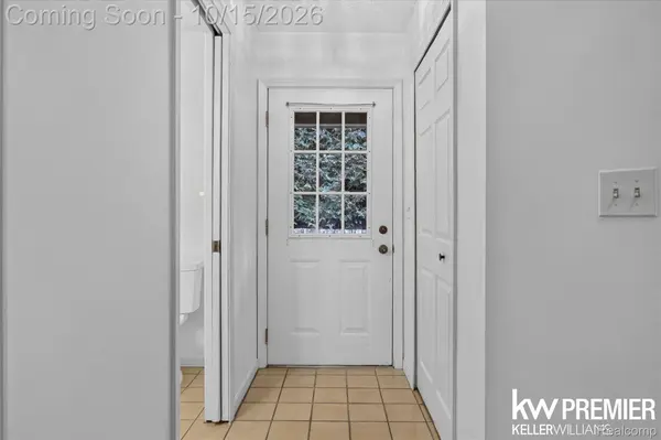 513 Maria DR, Plymouth, MI 48170