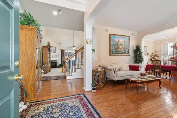 123 Thousand Oaks Ct, Summerville, SC 29485