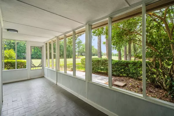 801 Ventura Pl, Mount Pleasant, SC 29464