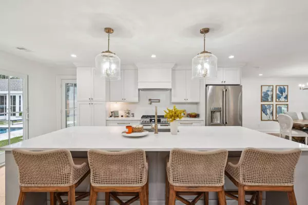 3 Pearl St, Mount Pleasant, SC 29464