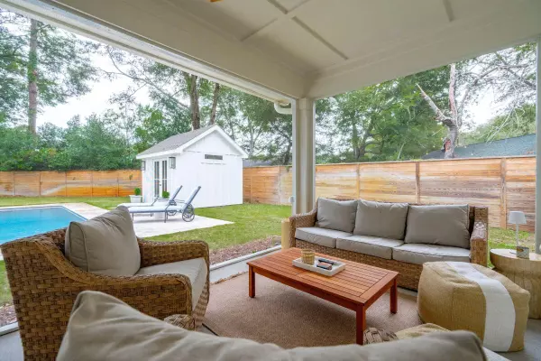 3 Pearl St, Mount Pleasant, SC 29464