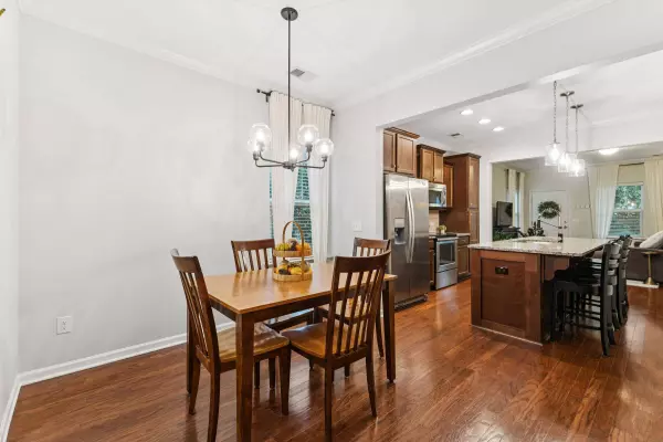 203 Bennett Ln, Summerville, SC 29483