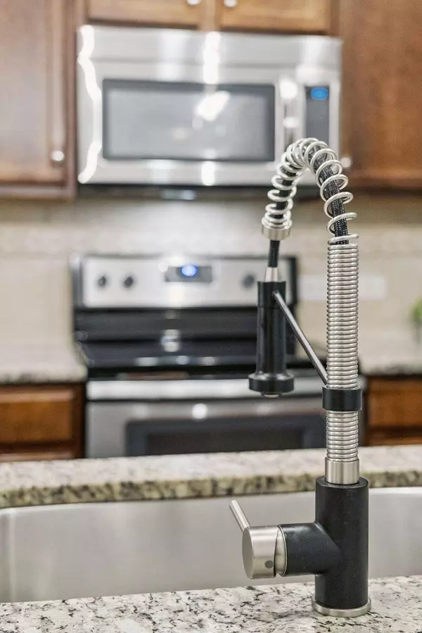 203 Bennett Ln, Summerville, SC 29483