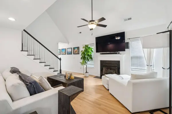 1717 Lotus Ln, Charleston, SC 29412