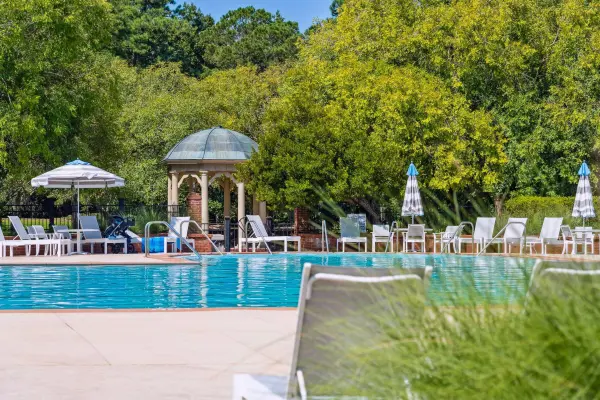 2765 Victoria Lake Dr, Mount Pleasant, SC 29466