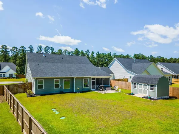 181 Huguenot Trl, Huger, SC 29450