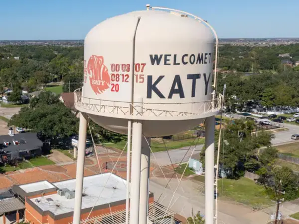 Anja Drewes Properties buy and sell in Katy