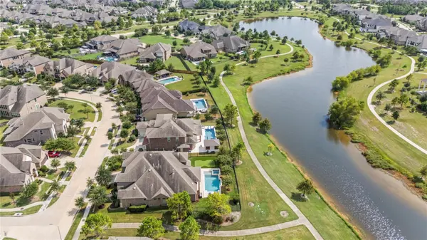 Anja Drewes Properties, Cypress Townlake