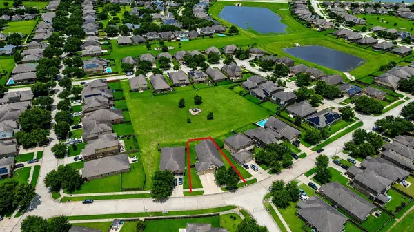 5926 Micah LN, Rosenberg, TX 77471