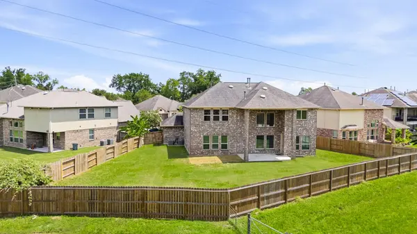 6639 Brady Springs LN, Sugar Land, TX 77479