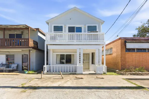 313 Grand AVE, Bacliff, TX 77518