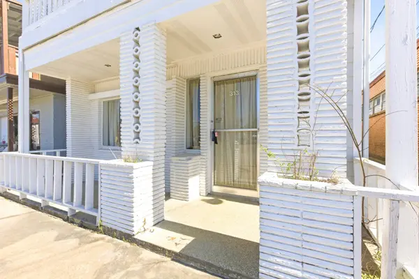 313 Grand AVE, Bacliff, TX 77518