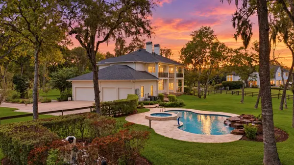 3518 River Forest Dr, Richmond, TX 77406-8246
