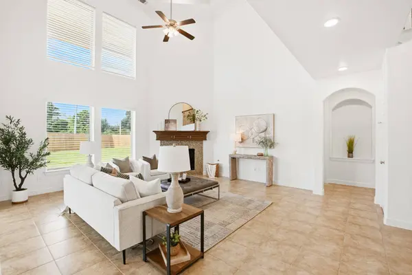 6639 Brady Springs LN, Sugar Land, TX 77479