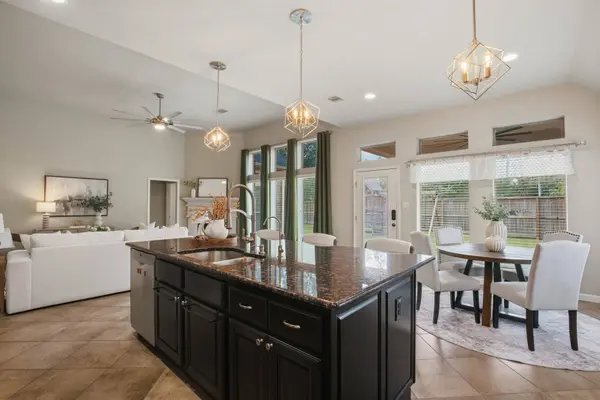 27418 N Saddle Creek LN, Fulshear, TX 77441